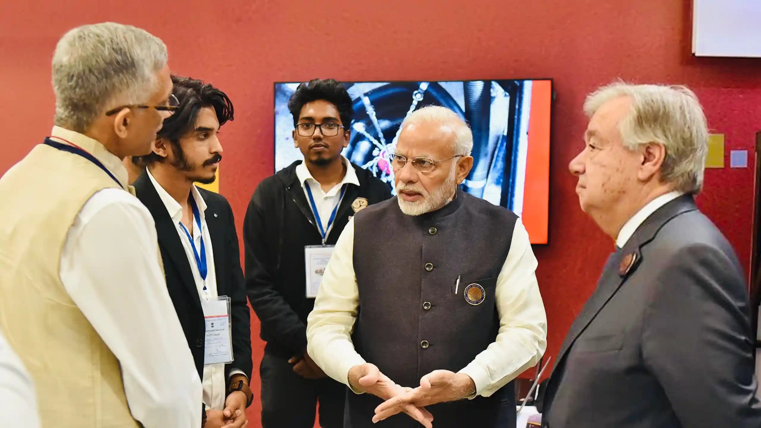 Modi Image 1